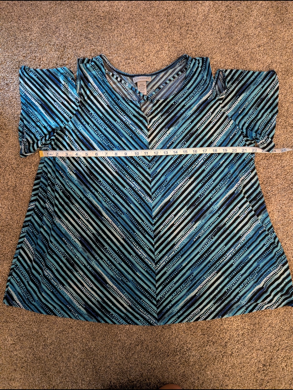 Catherines Blue Striped V-Neck Women’s Top With Cold Shoulder Size 1X Petite